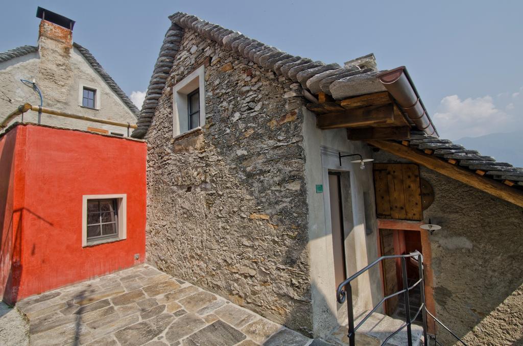 Case Di Sotto, House & Breakfast Muralto Quarto foto